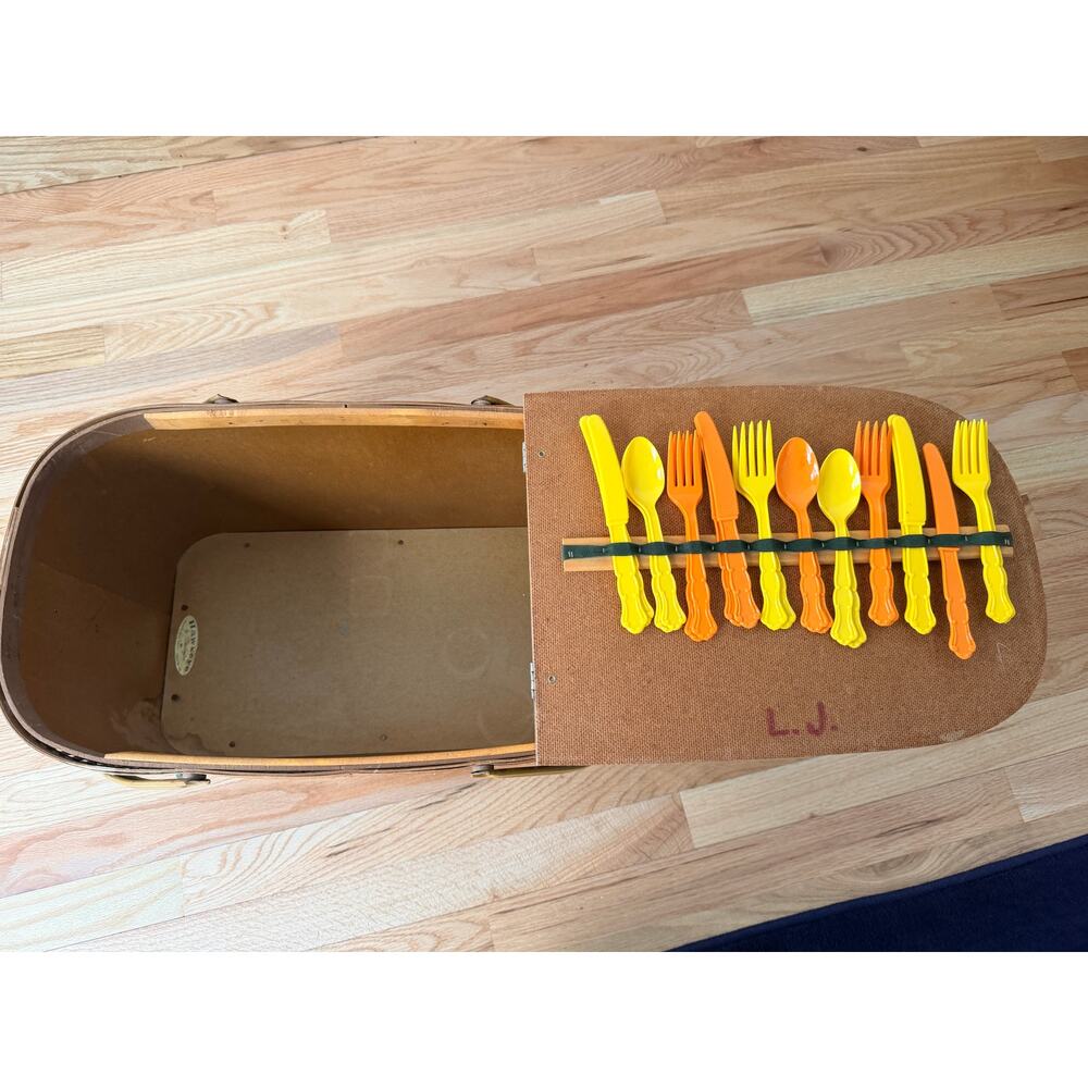 Vintage Hawkeye Picnic Basket w/Utensils - Picture 8 of 13